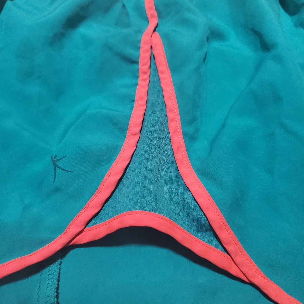 Athletic Shorts - Picture 4 of 5